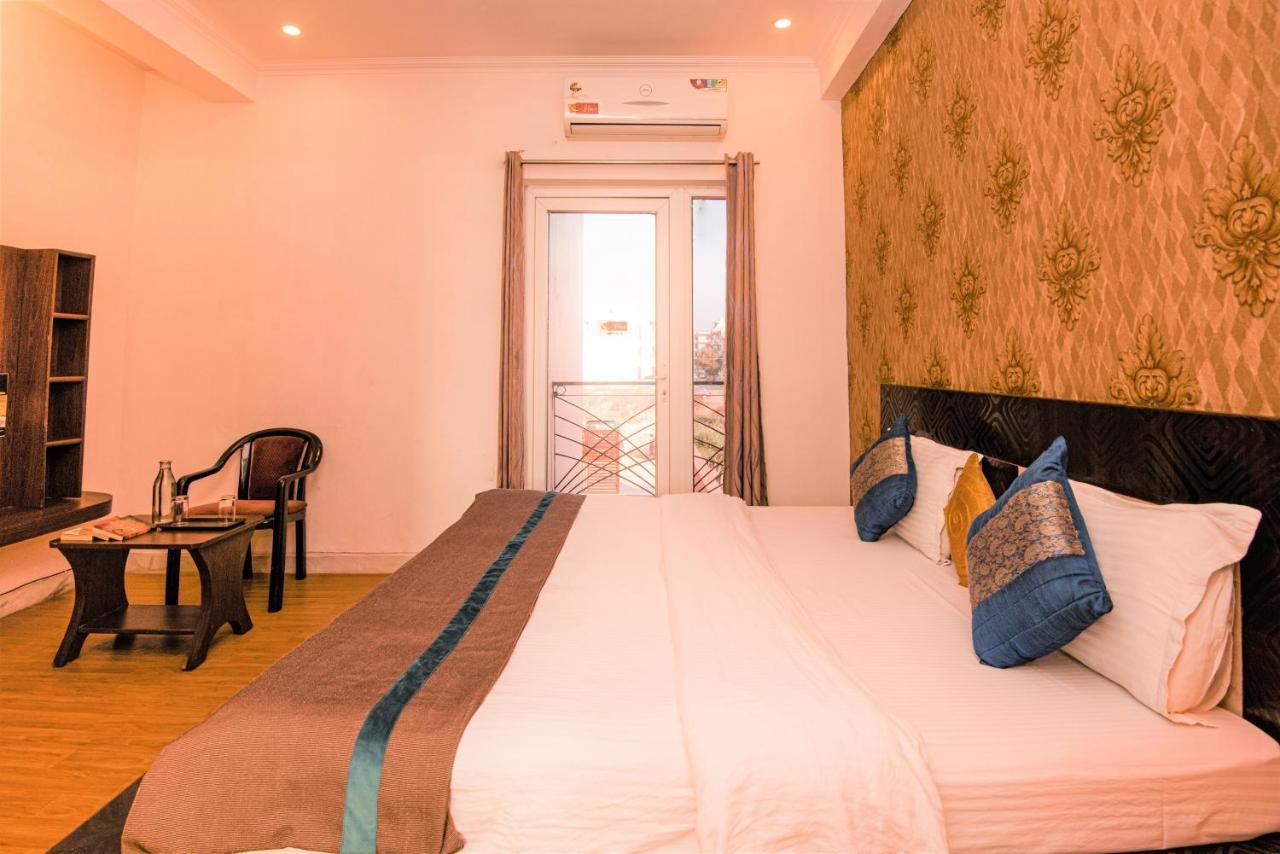 Instay - 46 Gurgaon Exterior photo